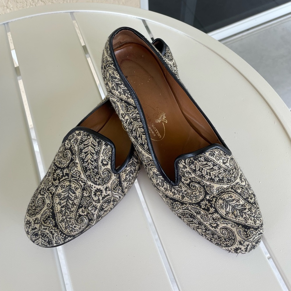 Stubbs & Wooten Paisley flats/loafers, Size 8